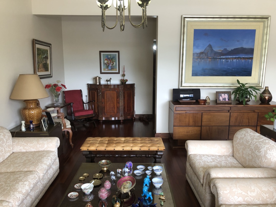 Apartamento com 247 m², 4 quartos (1 suíte) e 2 vagas - Centro - Petrópolis, RJ