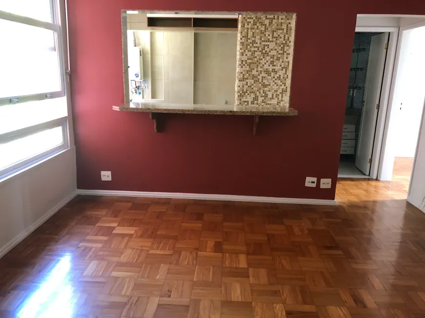 Apartamento com 1 Quarto e 1 banheiro para Alugar, 45 m²