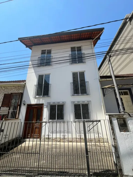 Prédio Inteiro para alugar, 200m² - Centro